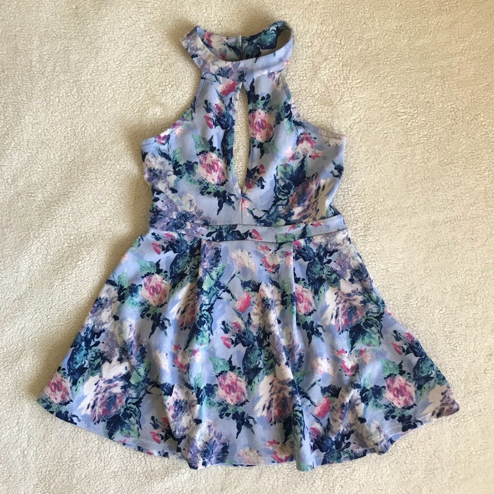 WINDSOR Purple Floral Tropical Vacation Dress